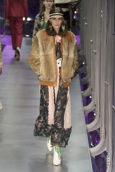 Look 55